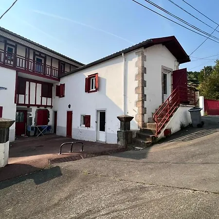 Appartement Calme Les Bains *